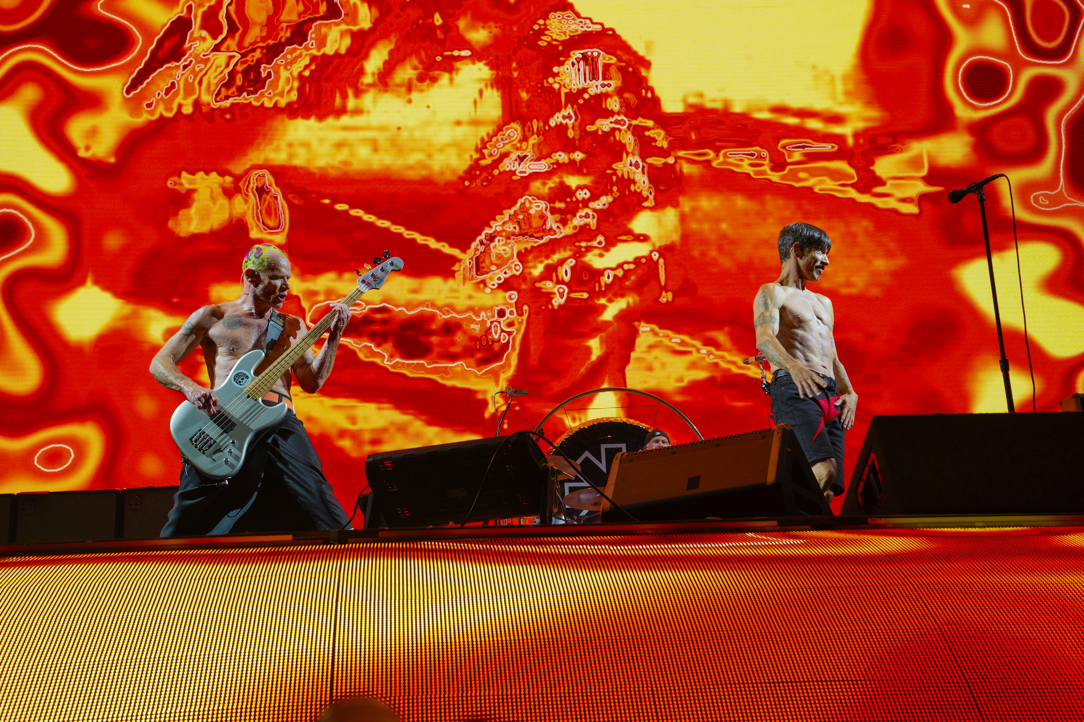 Review: Red Hot Chili Peppers aim to please everyone at Petco Park performance - Vimarsana News