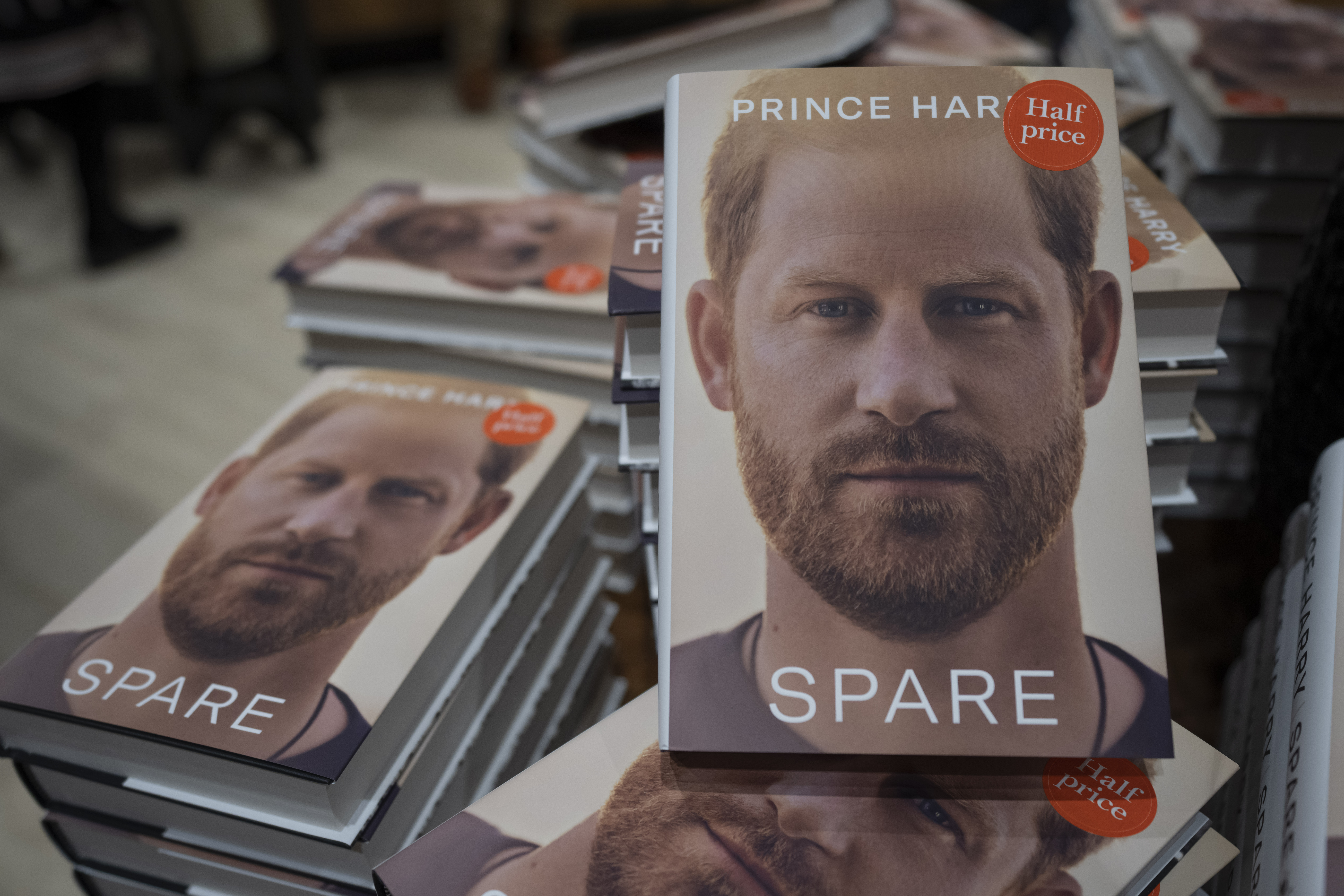 Harry, Meghan on 'Spare,' Netflix show, royals - Los Angeles Times - Vimarsana News