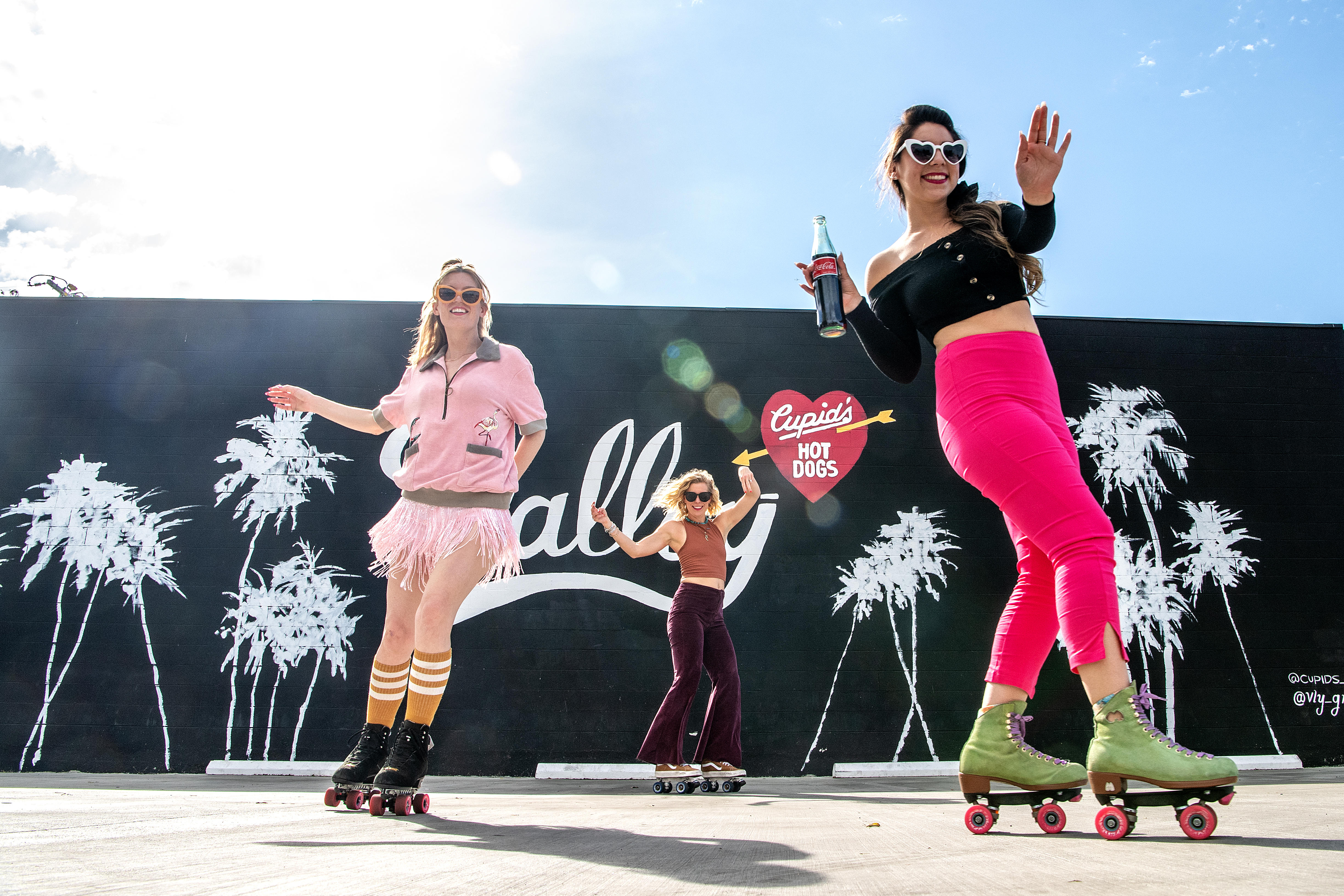 Cupid's Hot Dogs serves classic Valley vibes on roller skates - Vimarsana News