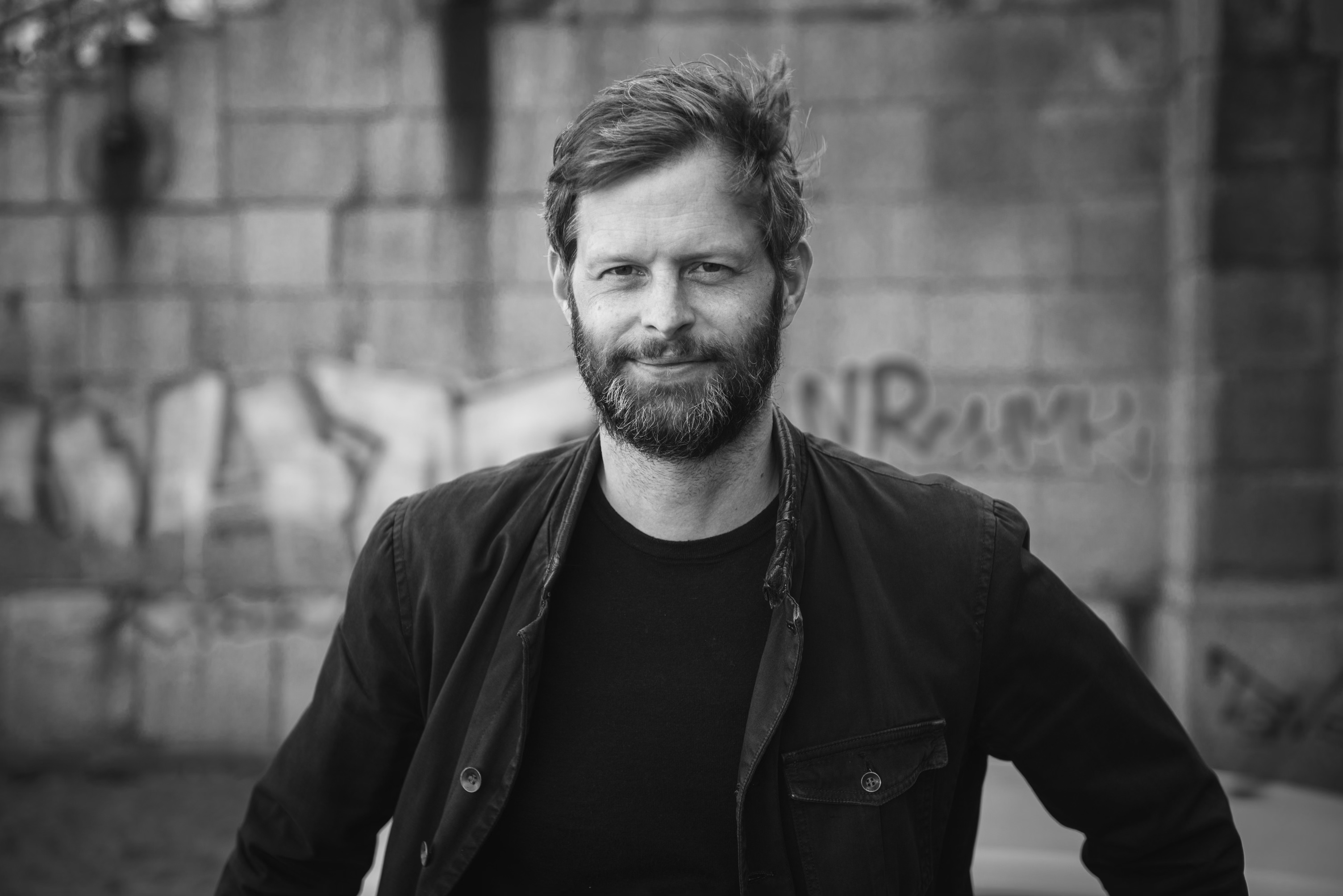 Review: John Wray's L.A. metal novel 'Gone to the Wolves' - Vimarsana News