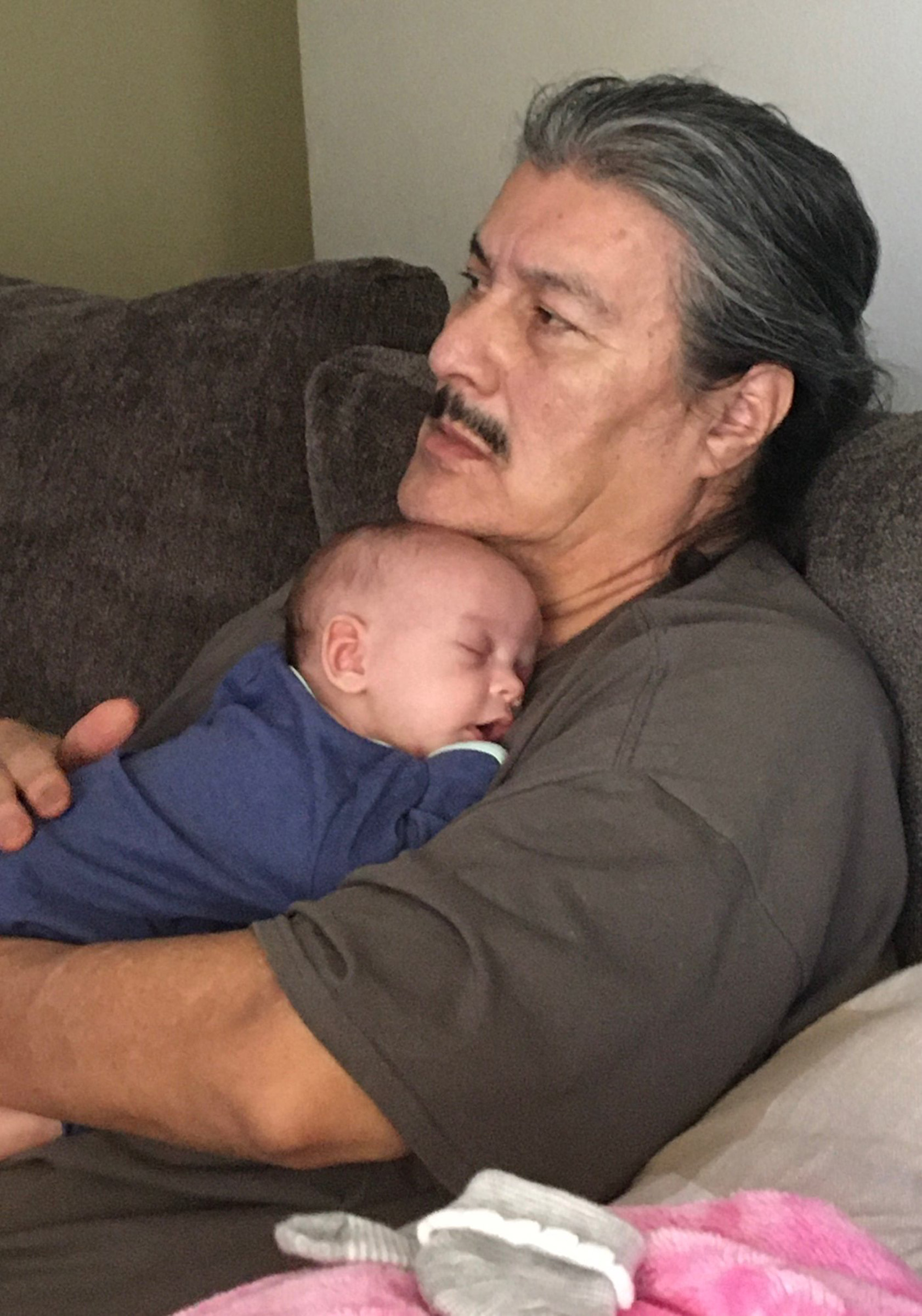 Gilbert Gil died in a San Diego County jail cell; family awaits results of an independent autopsy - Vimarsana News