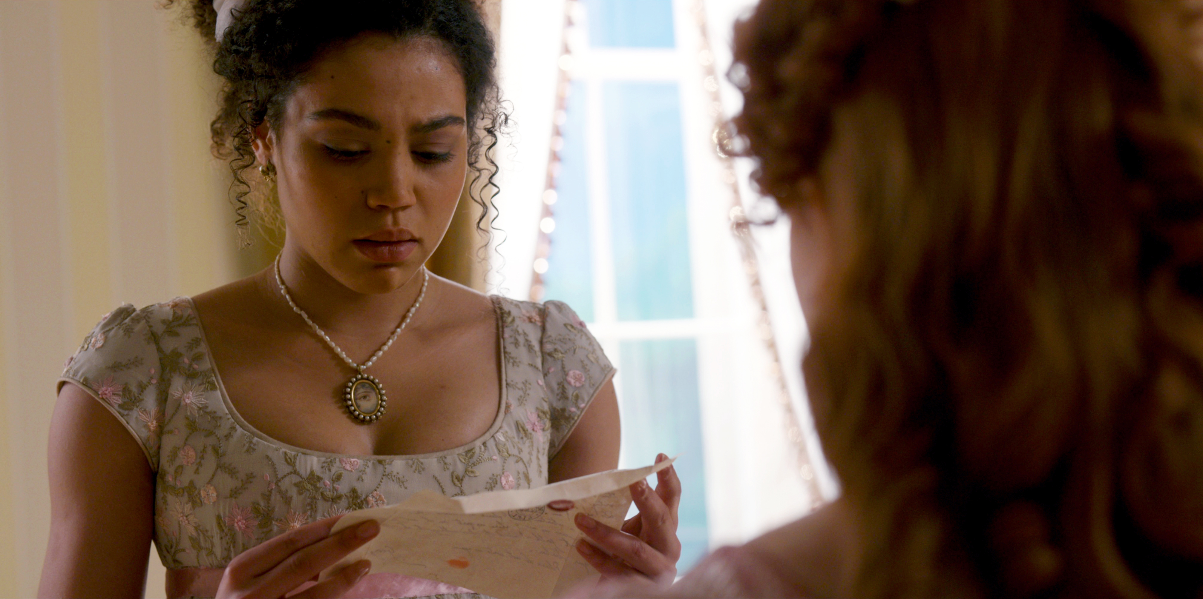 'Bridgerton' costumes have character spoilers in Netflix series - Vimarsana News