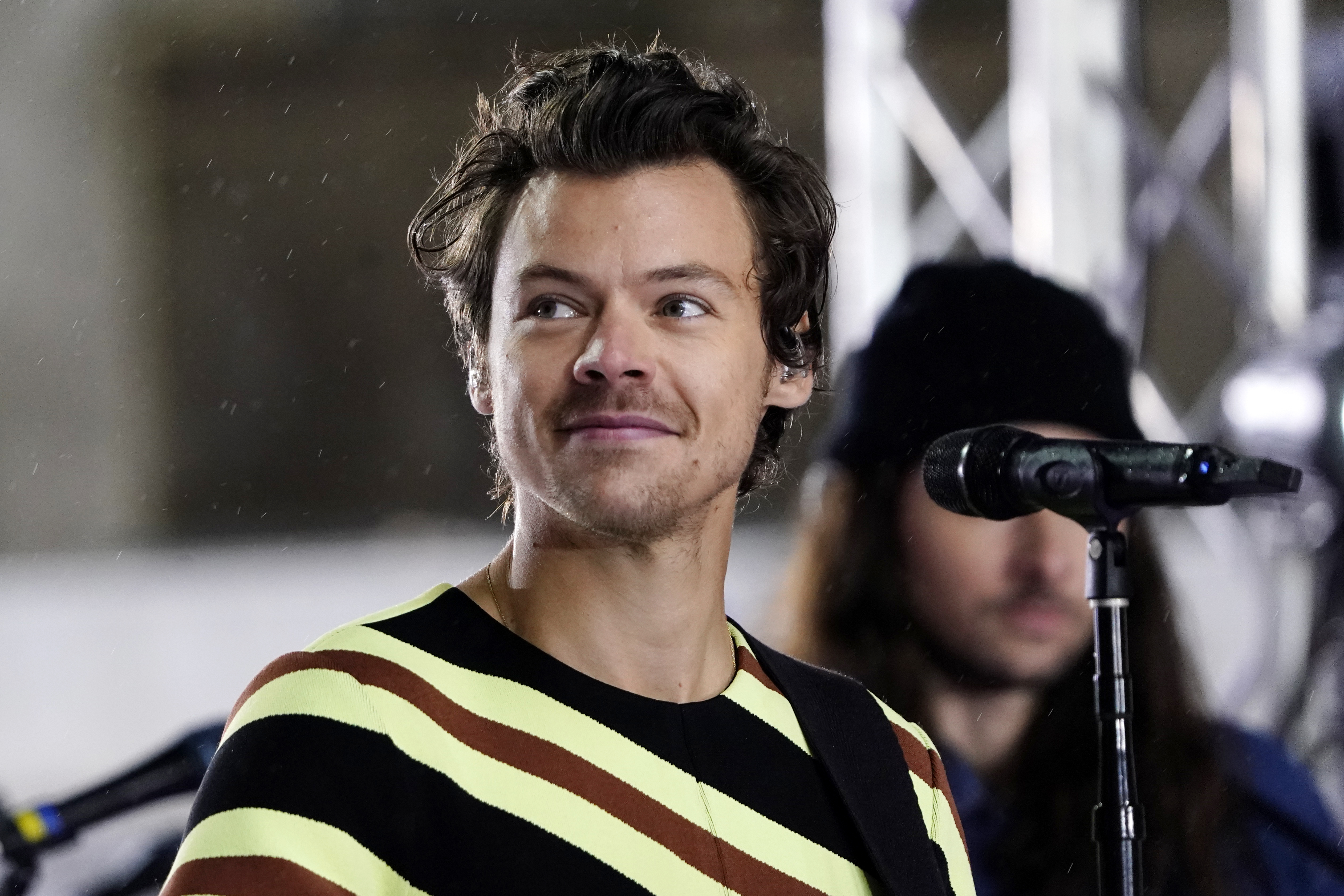 'My Policeman' director speaks on Harry Styles' gay sex scenes - Vimarsana News