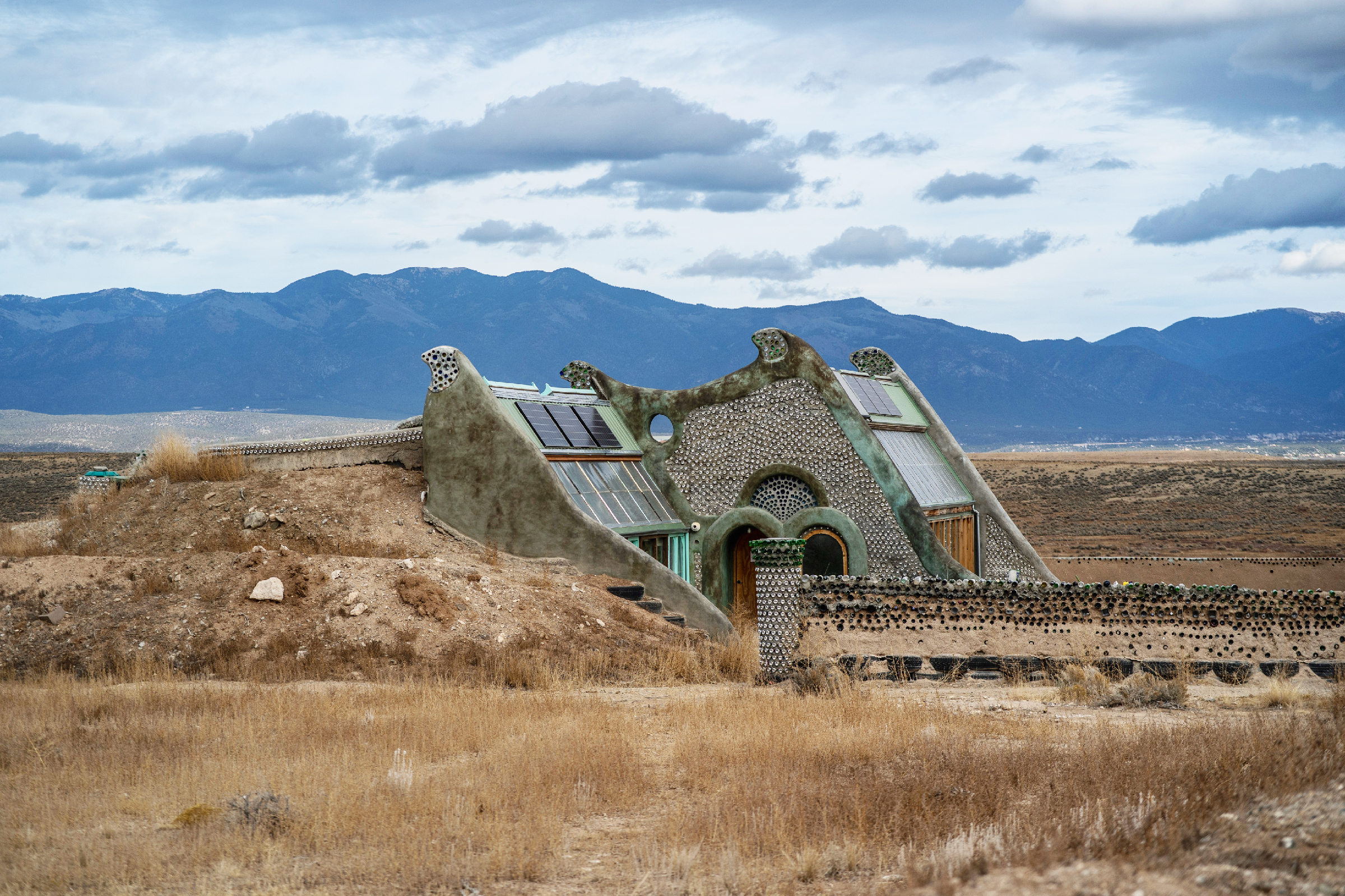 These homes are off-grid and climate resilient. They're also built out of trash. - Vimarsana News