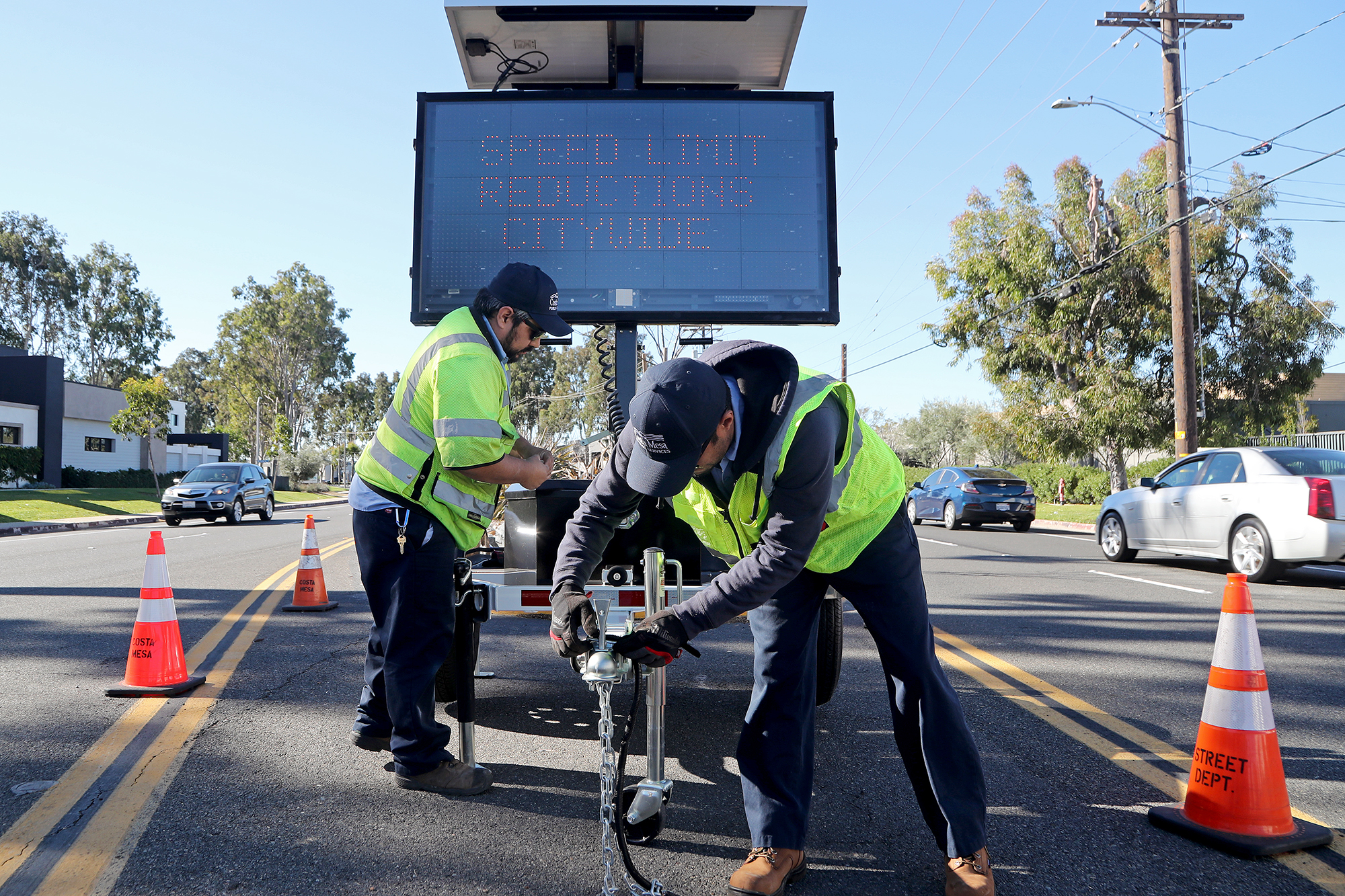 Slow your roll in Costa Mesa lowers speed limit on 17 segments thanks to new law - Vimarsana News