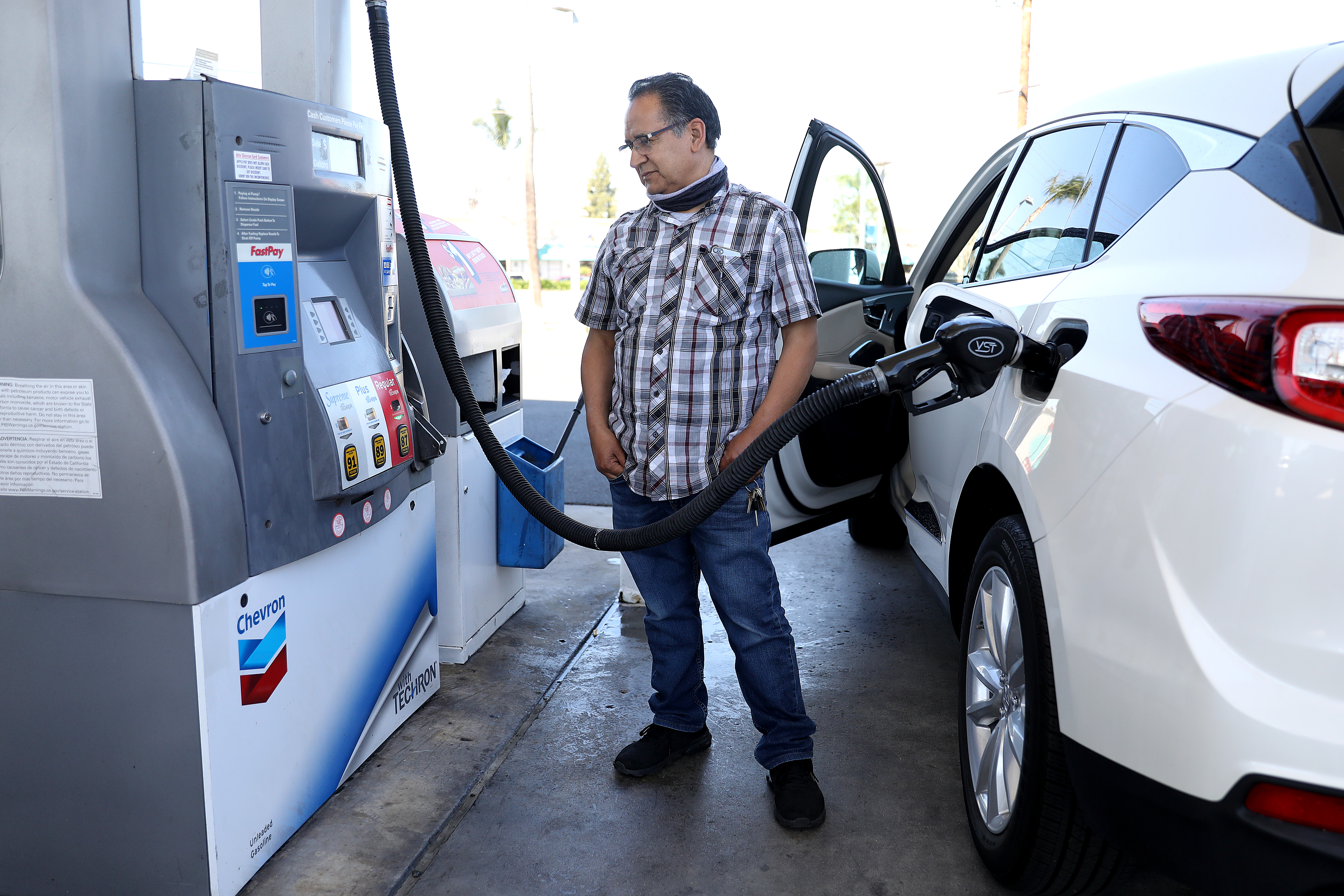 How to spend less on gas and get better MPG - Los Angeles Times - Vimarsana News