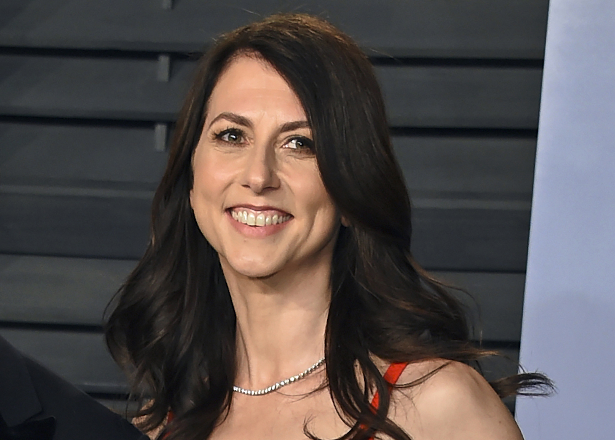 MacKenzie Scott gives 2 Beverly Hills mansions to foundation - Vimarsana News