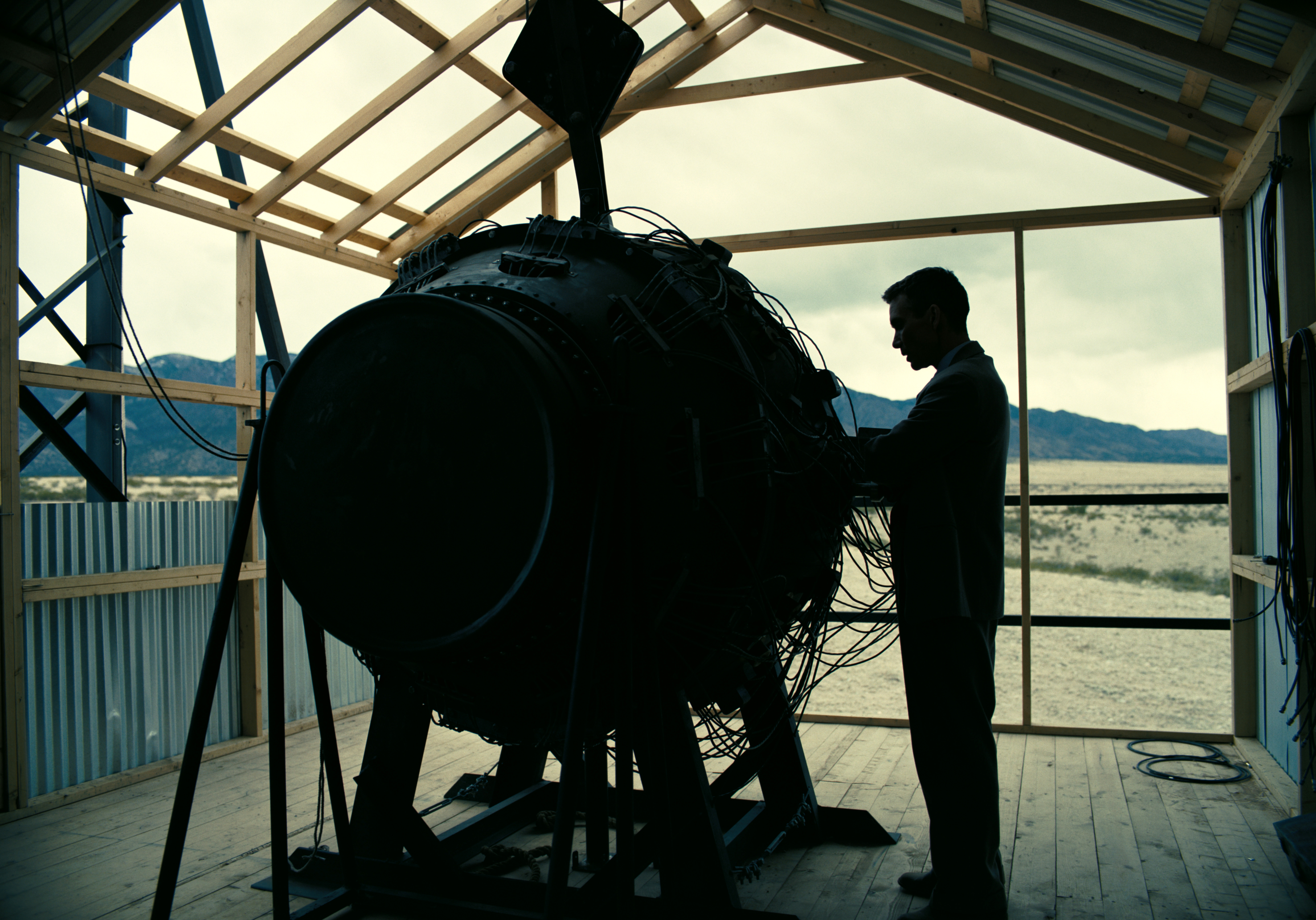 Critics: 'Oppenheimer' movie erases atom bomb's Japanese toll - Vimarsana News