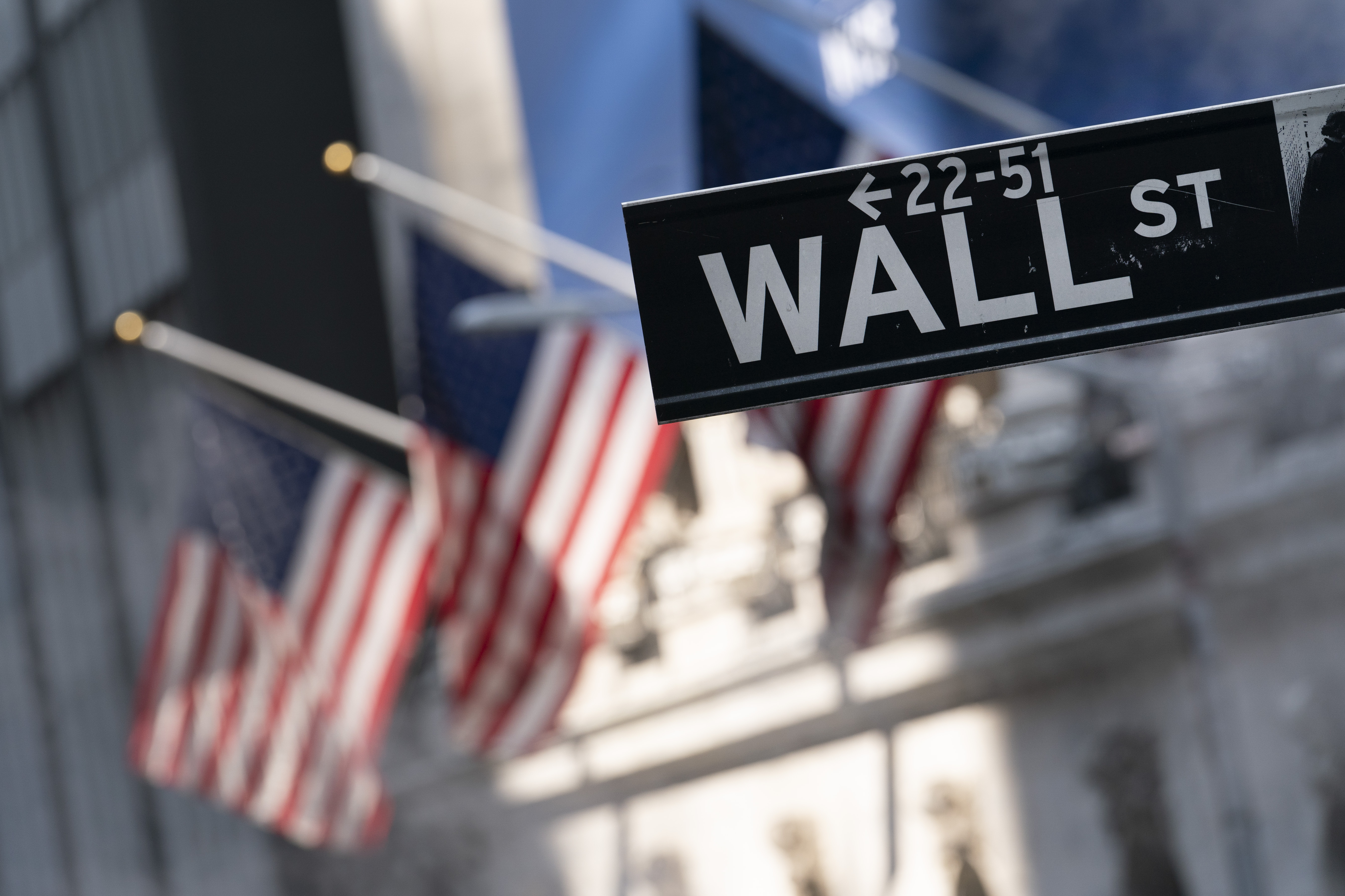 Late slide pulls major U.S. indexes just below record highs - Vimarsana News