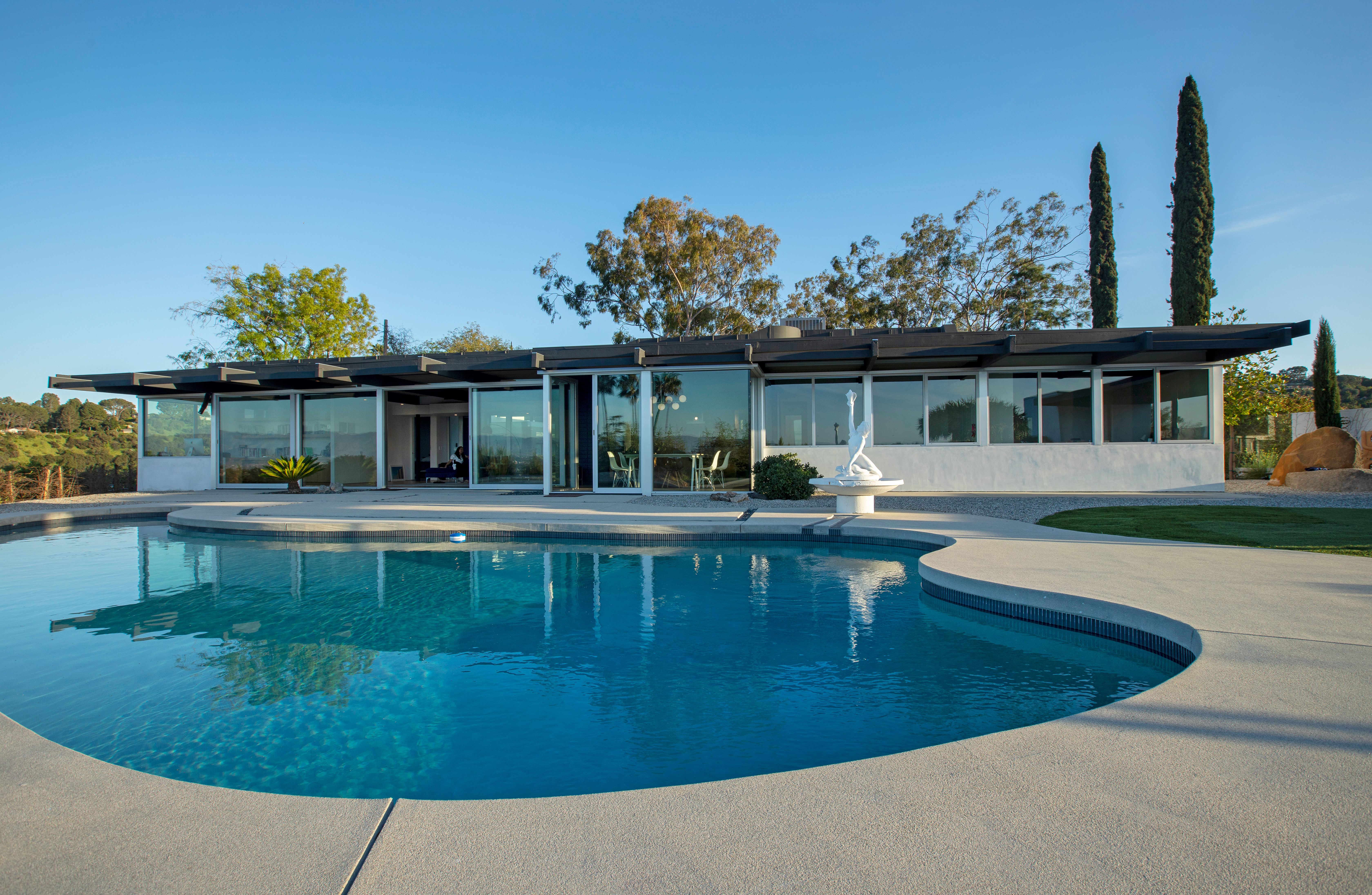 New Southern California rule requires electric water heaters for pools - Vimarsana News