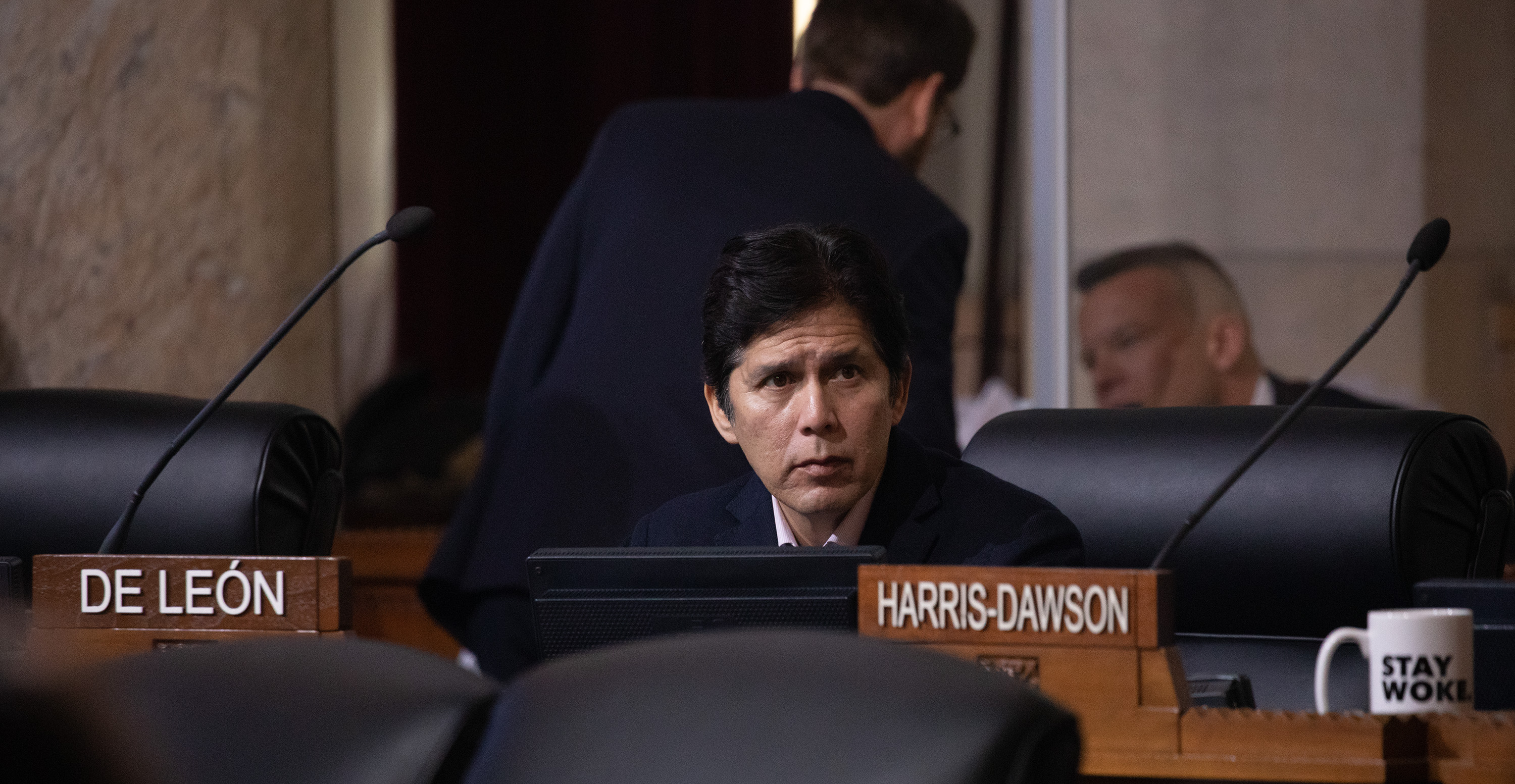 Haters, leave Kevin de León alone. He's playing ustedes - Vimarsana News