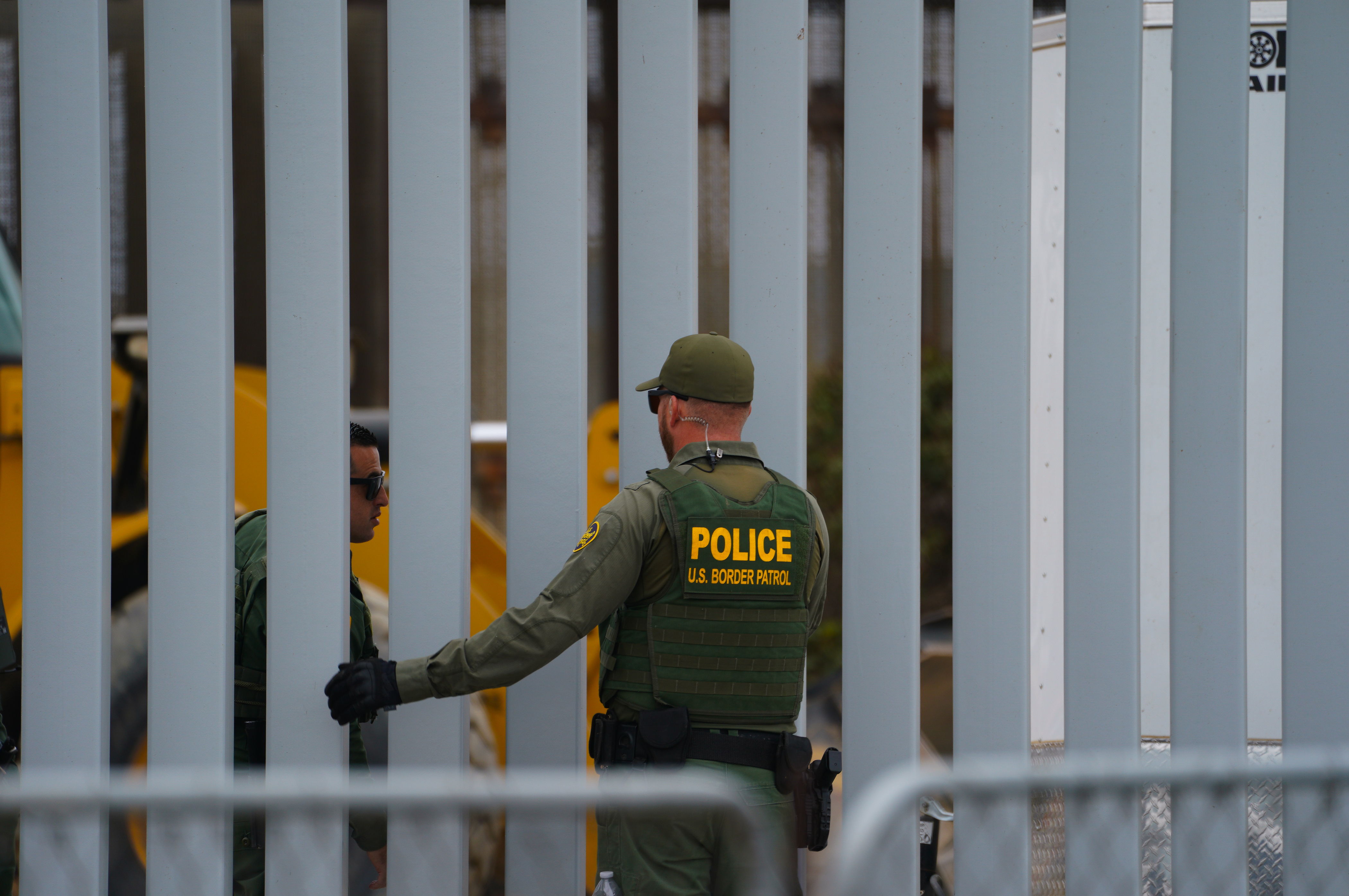 Border Patrol critical incident teams operated without oversight: report - Vimarsana News