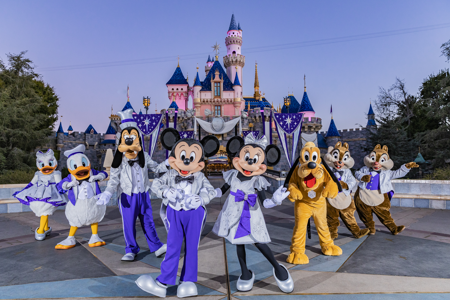 Disneyland Resort is taking a 100-year dive into its history for yearlong celebration at Anaheim theme parks - Vimarsana News