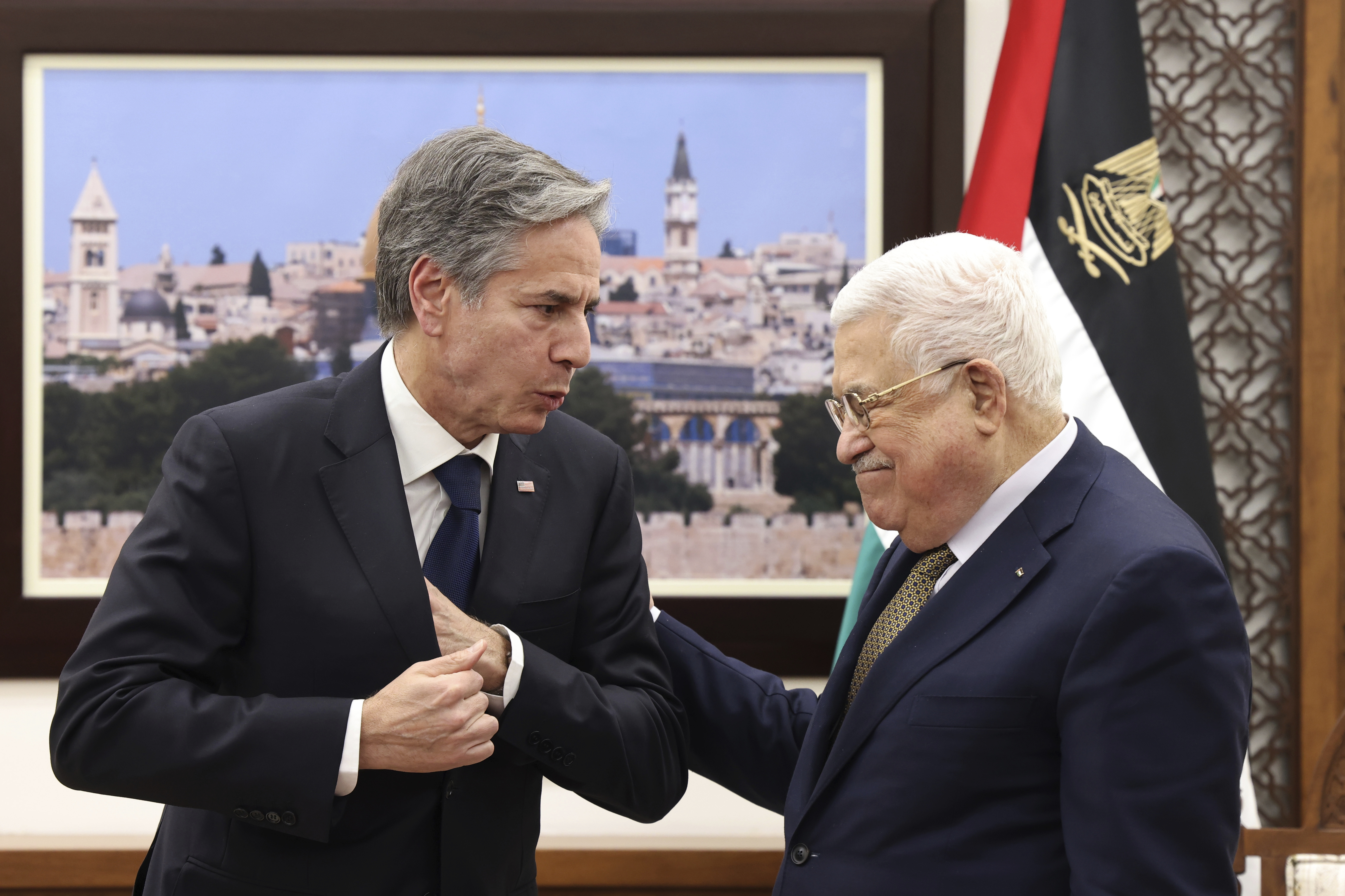 Blinken visits the Palestinian West Bank, meets with Abbas - Vimarsana News