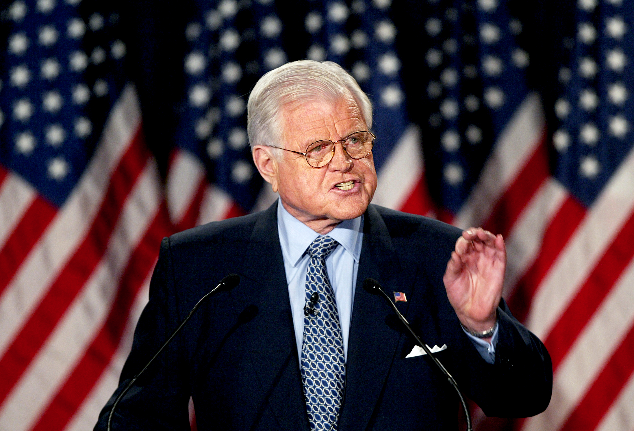 Review: John A. Farrell's revealing bio 'Ted Kennedy: A Life' - Vimarsana News