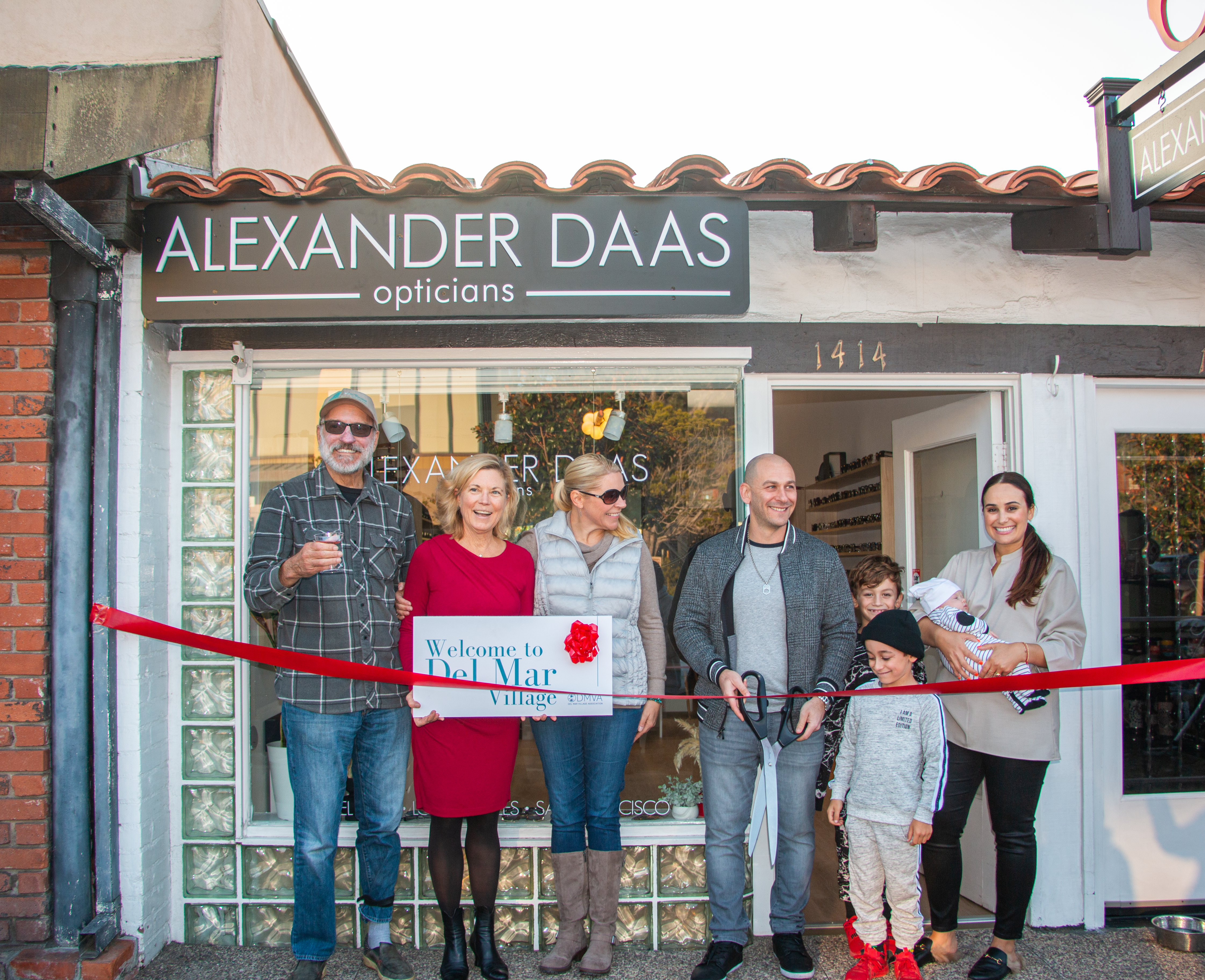 Alexander Daas Opticians celebrates official opening in Del Mar - Vimarsana News