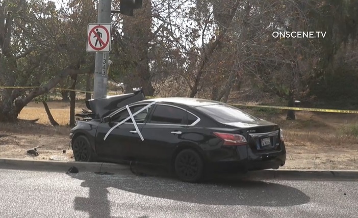 Driver, 29, killed in solo crash into pole in Mountain View - Vimarsana News