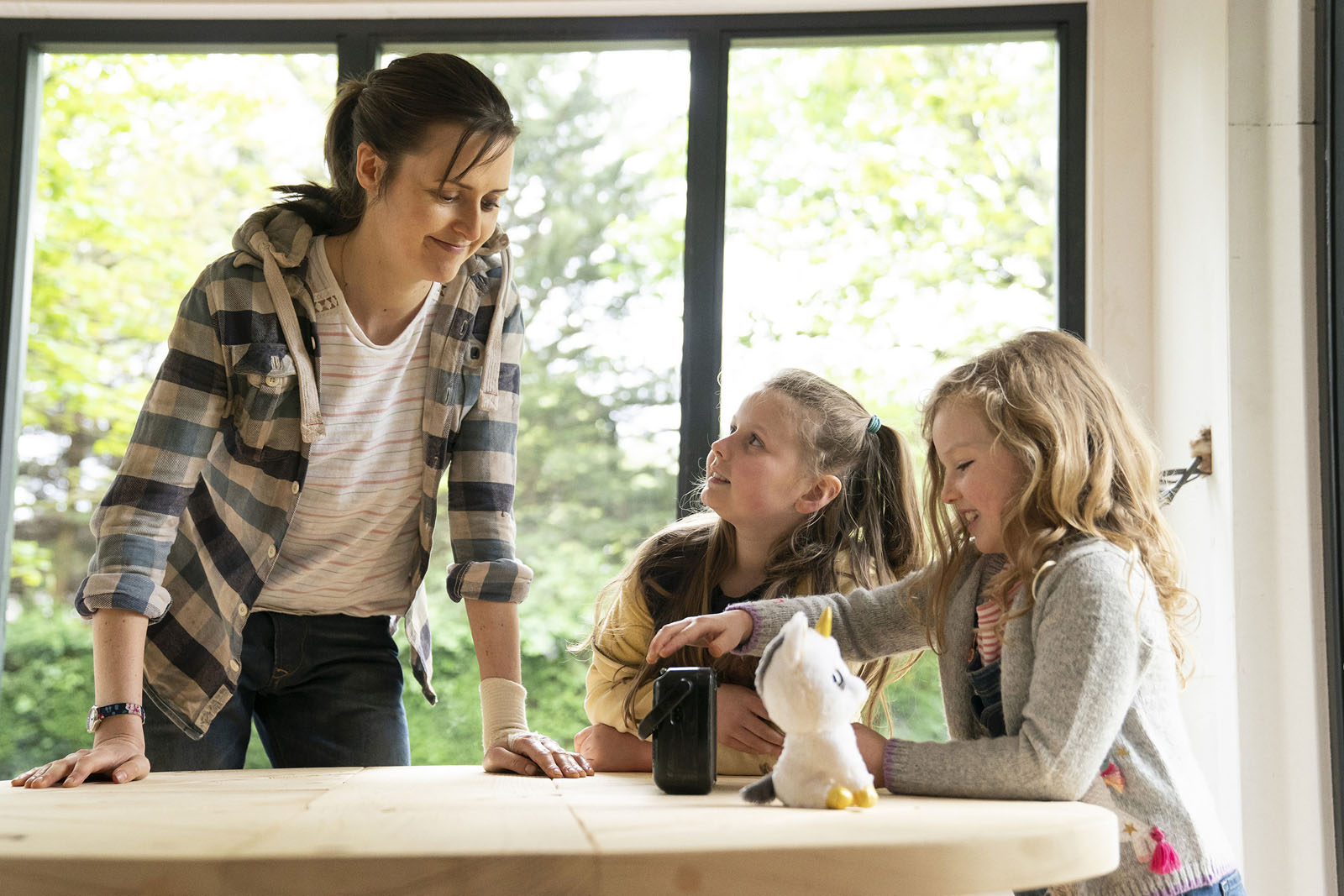 'Herself' review: An Irish woman rebuilds her family's life - Vimarsana News