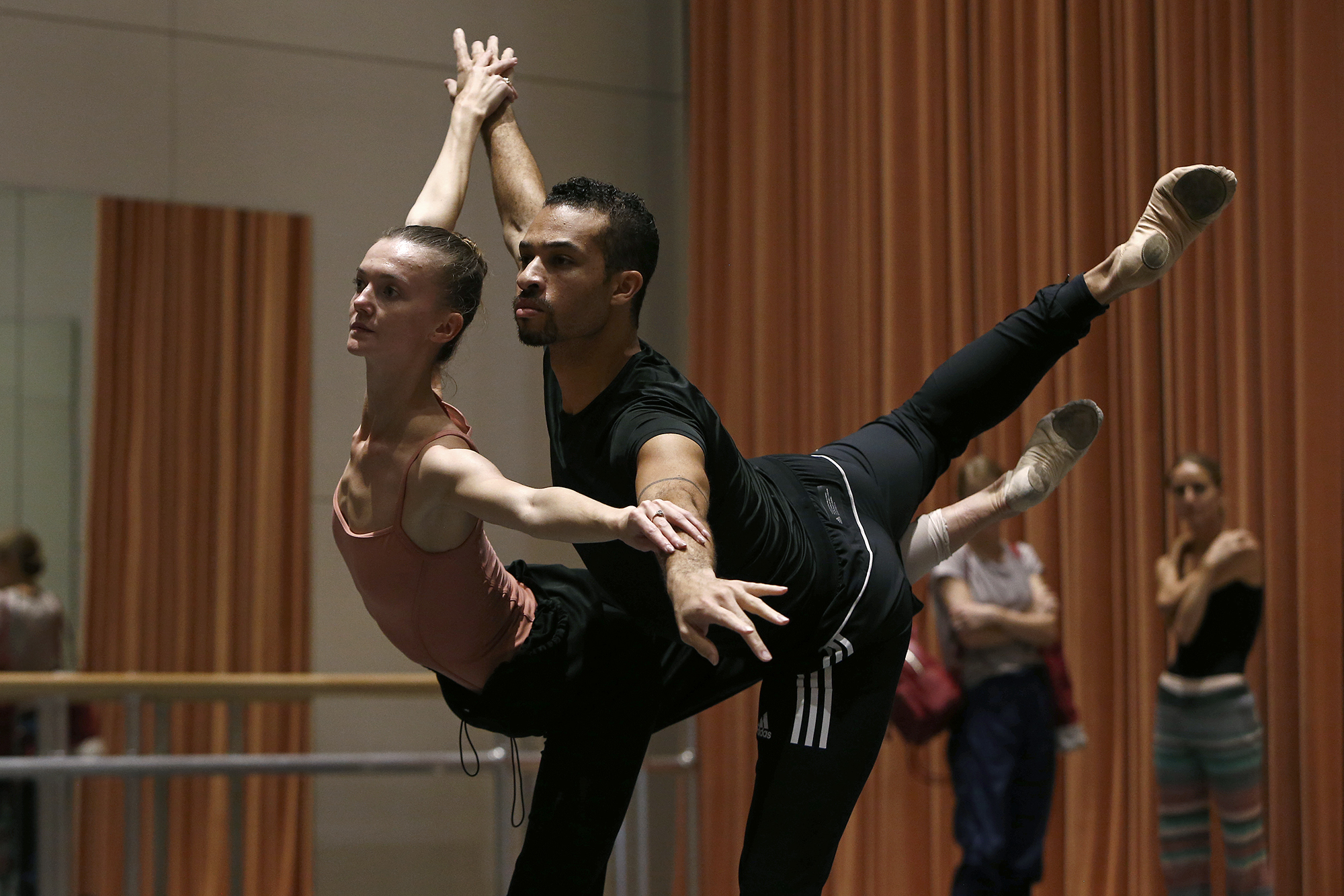 'Reunited in Dance' at Segerstrom to feature a cast of international ballet artists - Vimarsana News