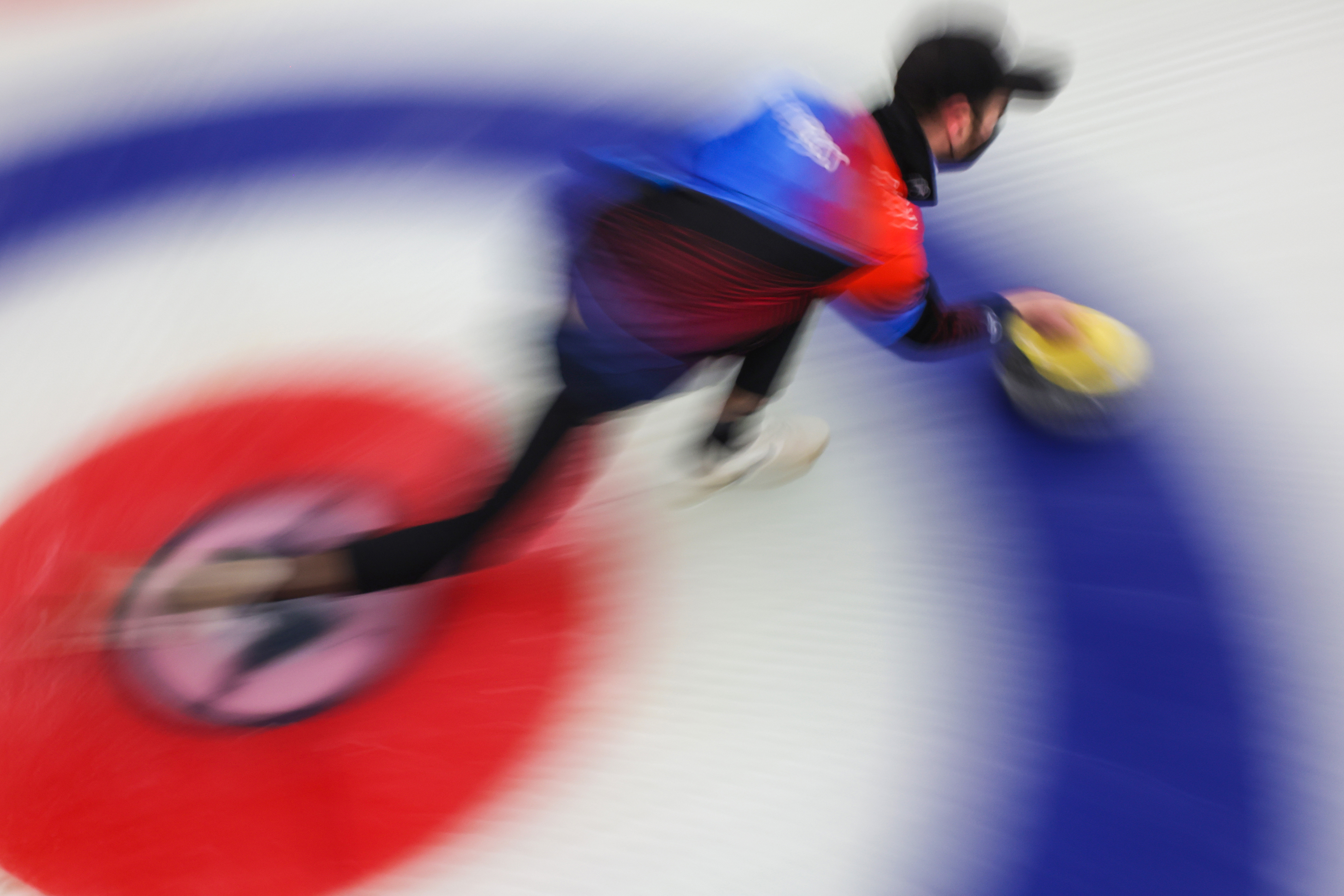 L.A. emerges as a vibrant and unexpected hotspot for curling - Vimarsana News