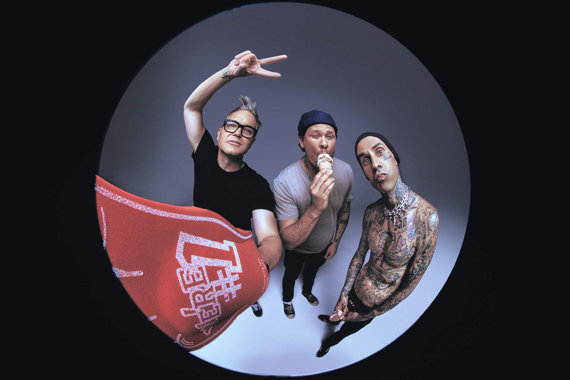 Reunited Blink-182 added to Coachella 2023 lineup - Vimarsana News