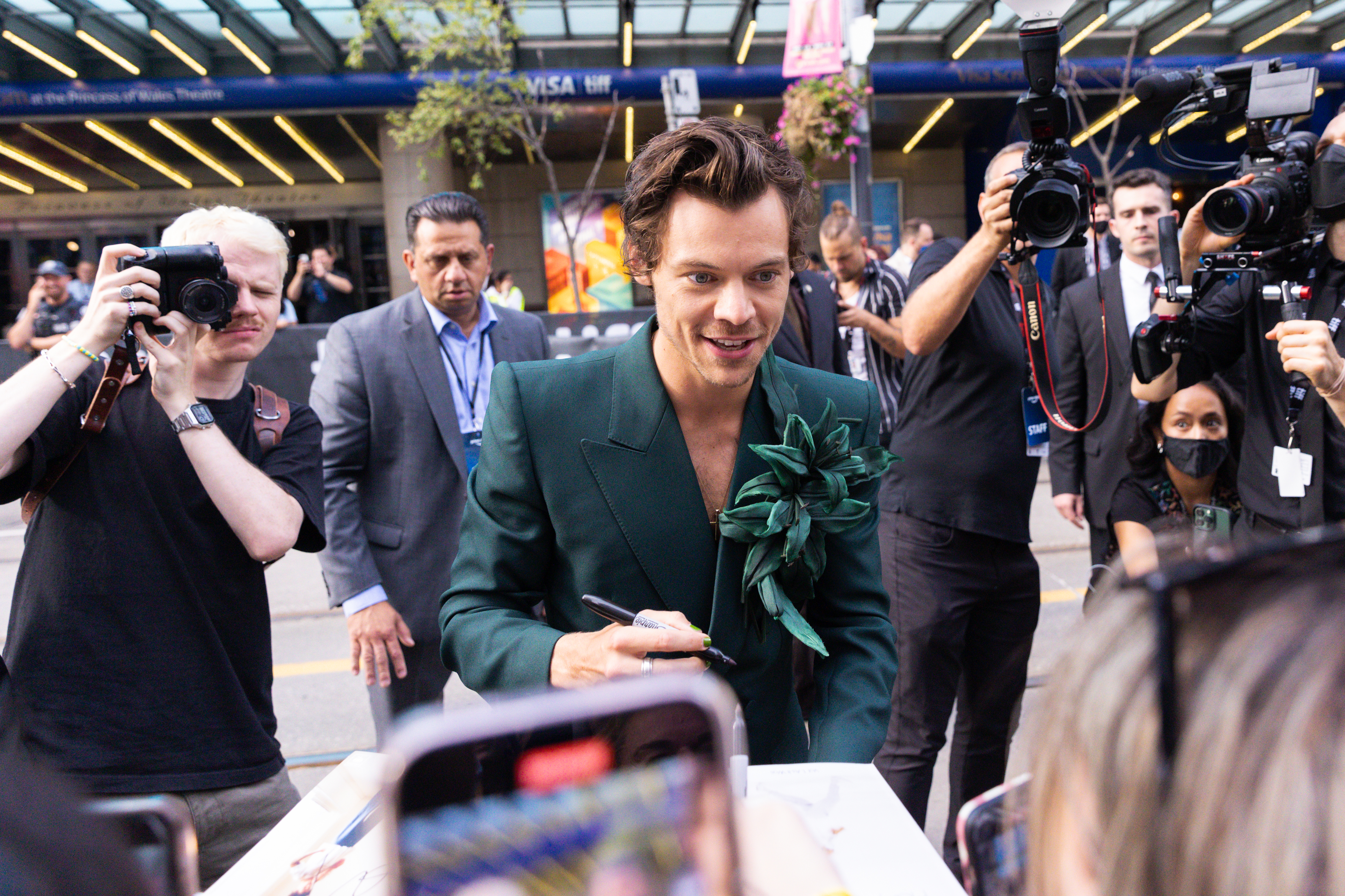 TIFF 2022: Harry Styles feels 'lucky' at 'My Policeman' premiere - Vimarsana News