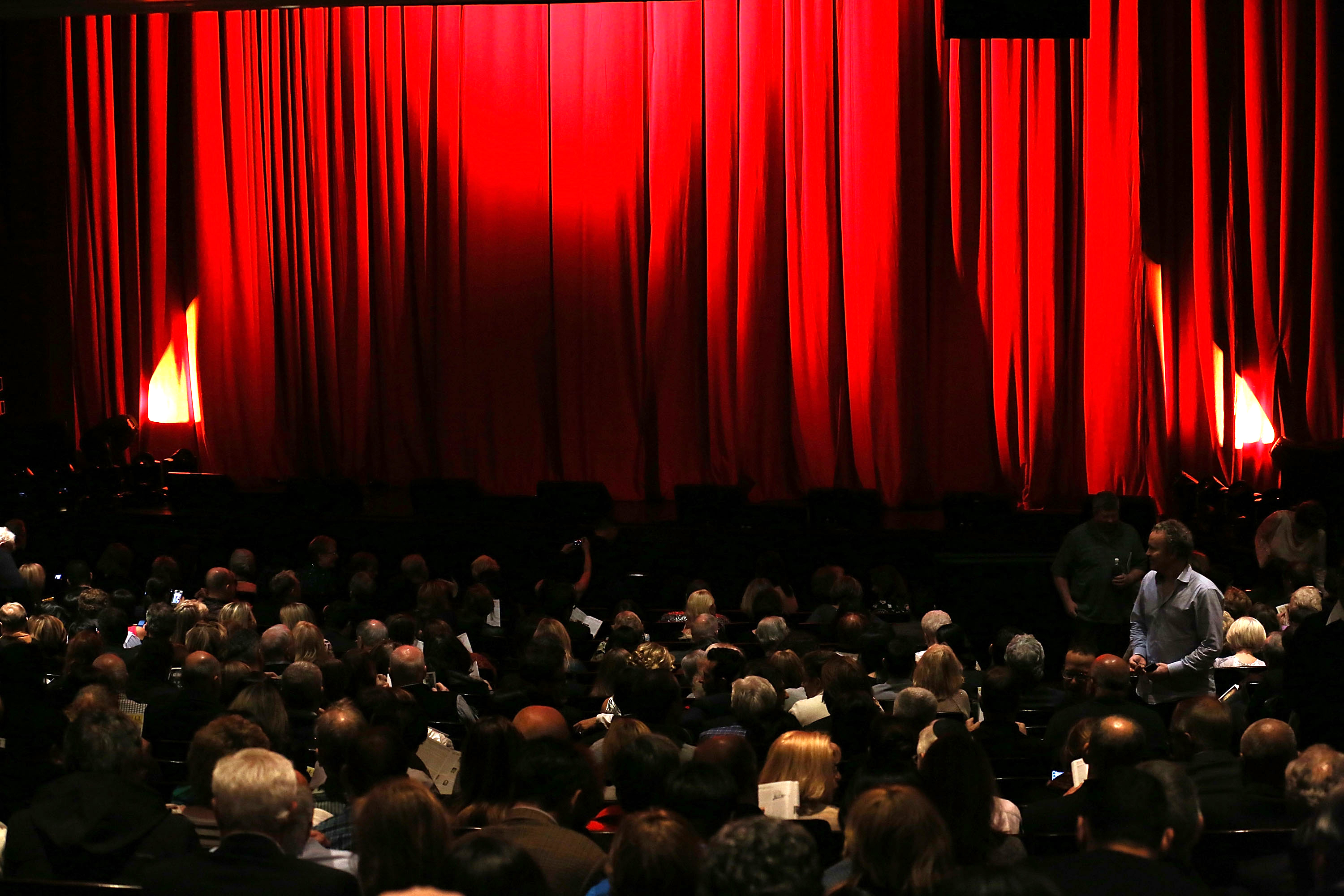 The theatergoing habit is broken. How do theaters get people back? - Vimarsana News