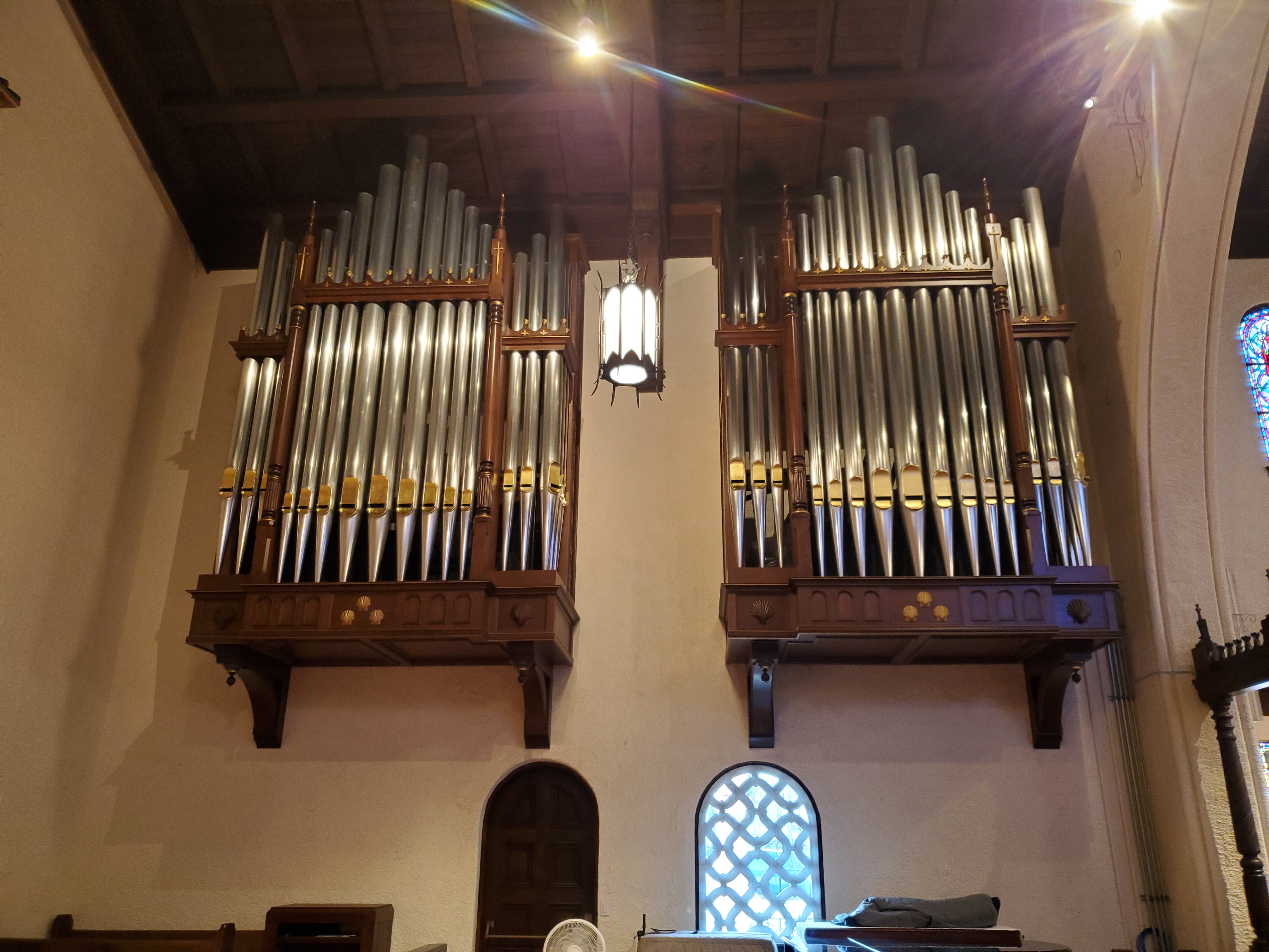 La Jolla church finishes installing new 4,551-piece pipe organ and readies for fall dedication concert - Vimarsana News
