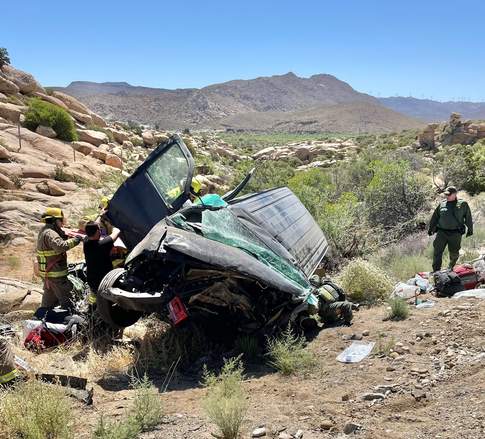1 Navy sailor killed, 4 injured in San Diego County freeway crash - Vimarsana News