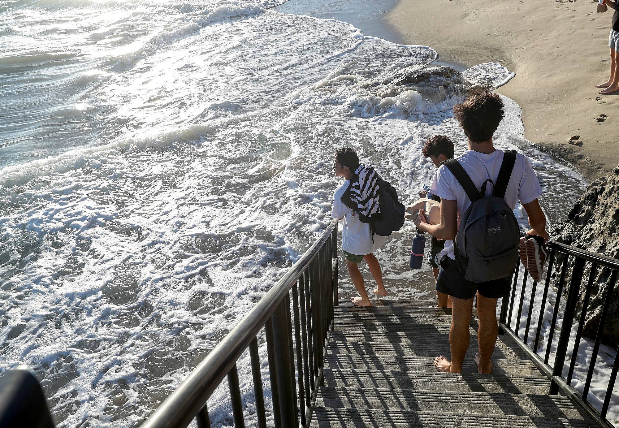 King tides bring super high — and super low — tides to O.C. - Vimarsana News